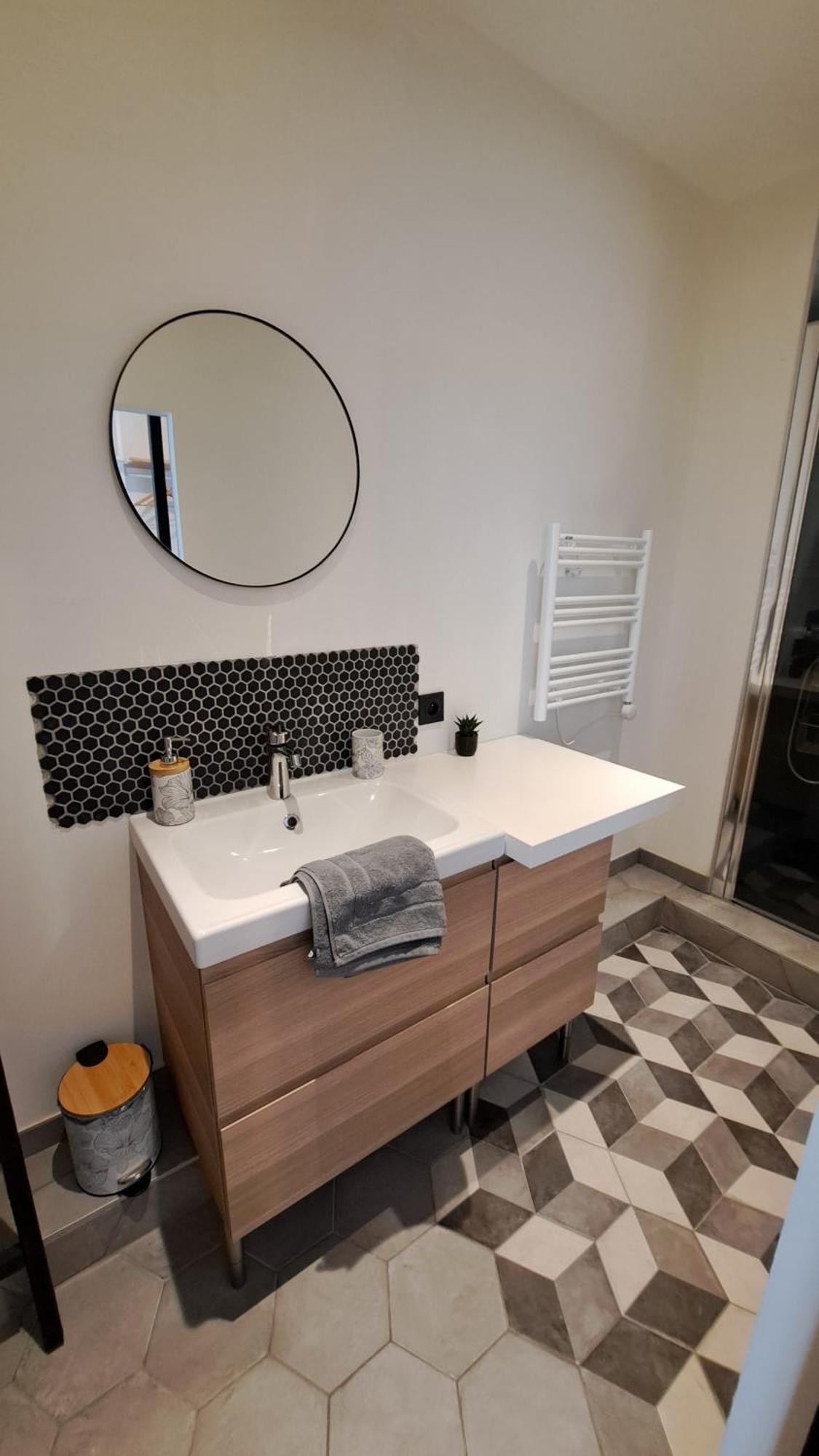 Apartment L'indigo, 4-6 Pers, 2ch-2sdb, Proche Cite De La Gastronomie